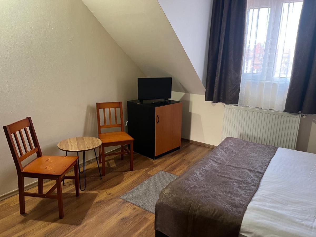 Pensiunea Diana Hotel Făgăraş Екстериор снимка