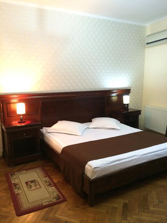Pensiunea Diana Hotel Făgăraş Екстериор снимка